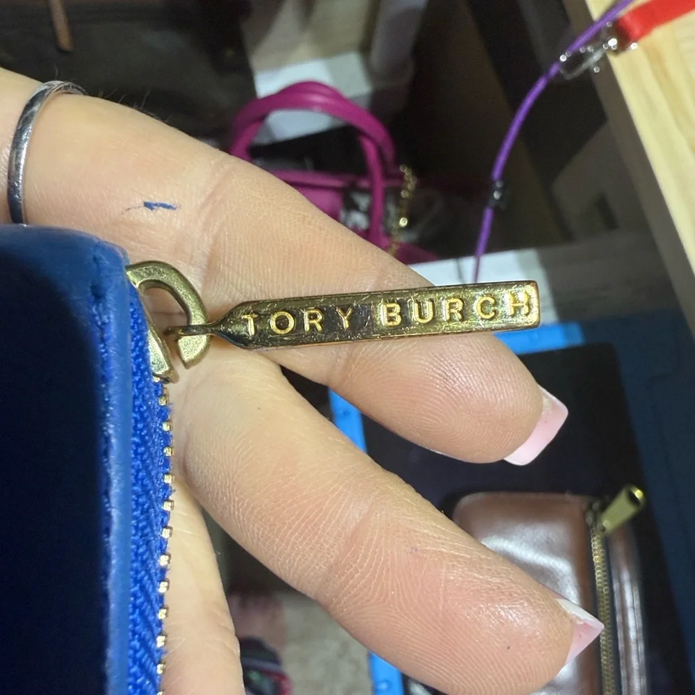 Tory Burch Blue Wallet with Gold Logo - Picture 3 of 4